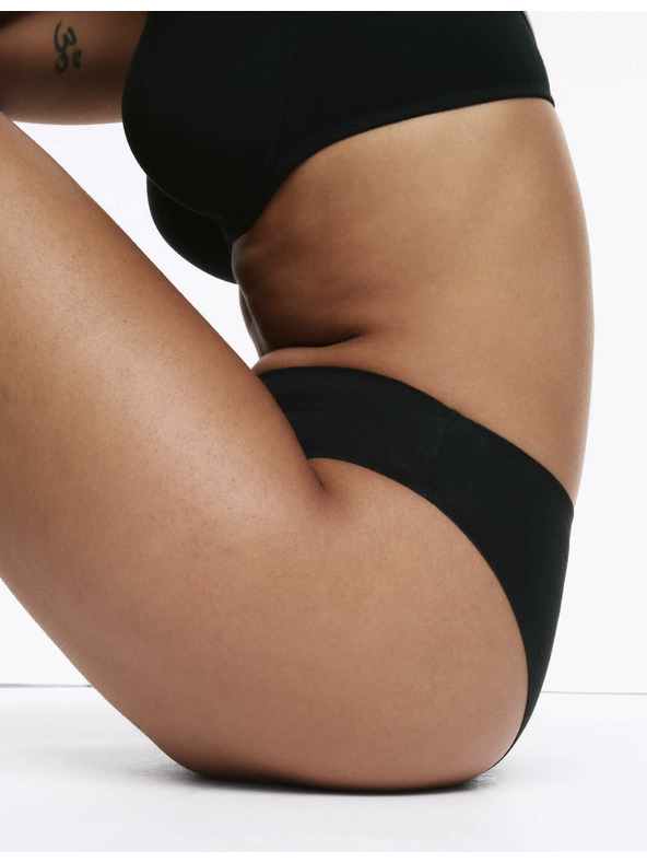 Marks & Spencer Brazilske gaćice s tehnologijom Cool Comfort™ bez vidljivih rubova, 3 kom Marks & Spencer crna