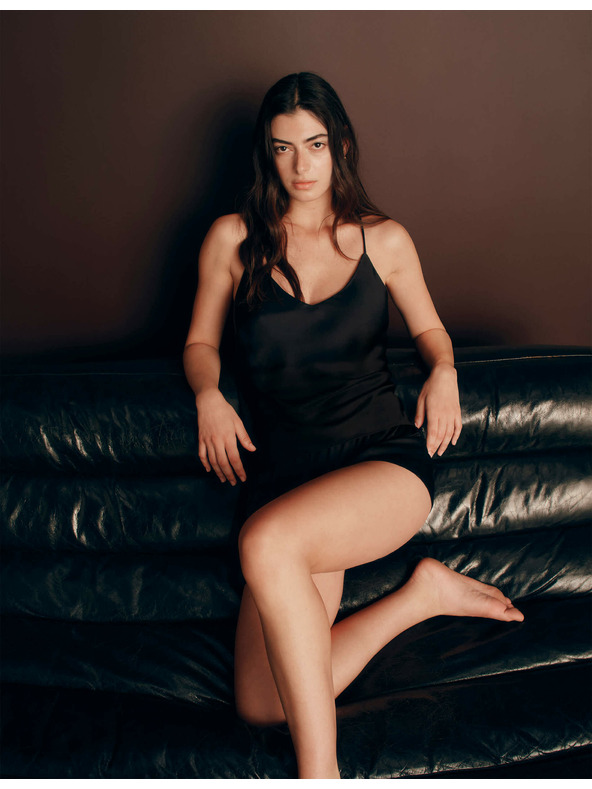 Marks & Spencer Satenski kratki pidžama komplet s košuljom i kratkim hlačama Marks & Spencer crna