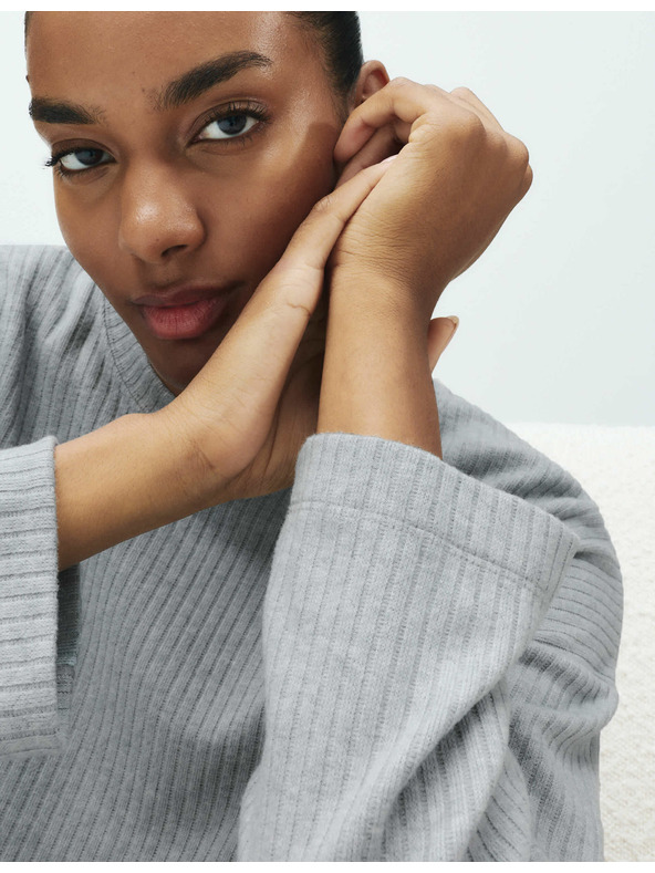 Marks & Spencer Rebrasti pidžama top s ovratnicima i dugim rukavima Marks & Spencer siva