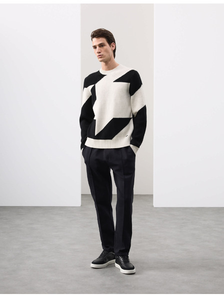 Marks & Spencer Ravne trenirke Pintuck s visokim udjelom pamuka Marks & Spencer crna