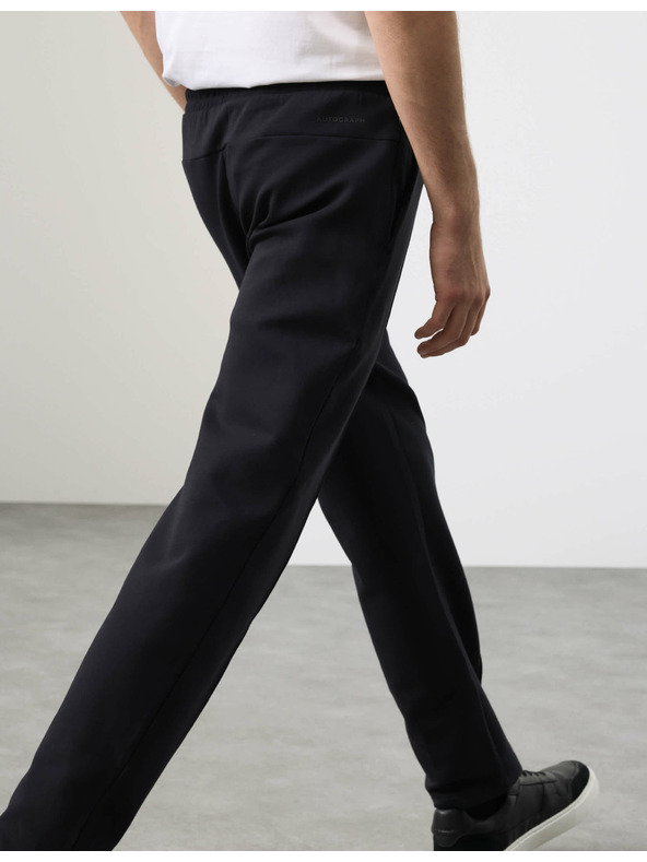 Marks & Spencer Ravne trenirke Pintuck s visokim udjelom pamuka Marks & Spencer crna