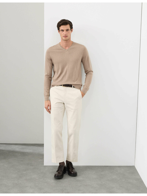 Marks & Spencer V-izrez džemper od čiste izuzetno fine merino vune Marks & Spencer smeđa