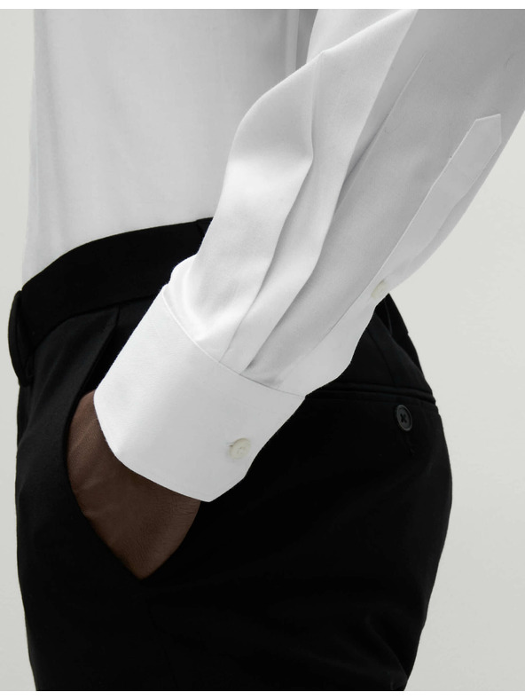 Marks & Spencer Pamučna košulja klasičnog kroja s nepotrebnim glačanjem Marks & Spencer bijela