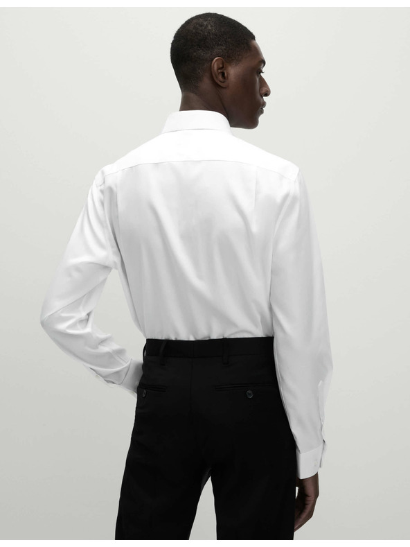 Marks & Spencer Pamučna košulja klasičnog kroja s nepotrebnim glačanjem Marks & Spencer bijela