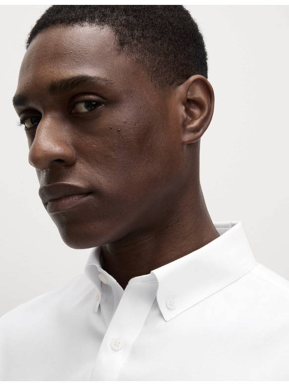 Marks & Spencer Košulja od čistog pamuka klasičnog kroja s nepotrebnim glačanjem Marks & Spencer bijela