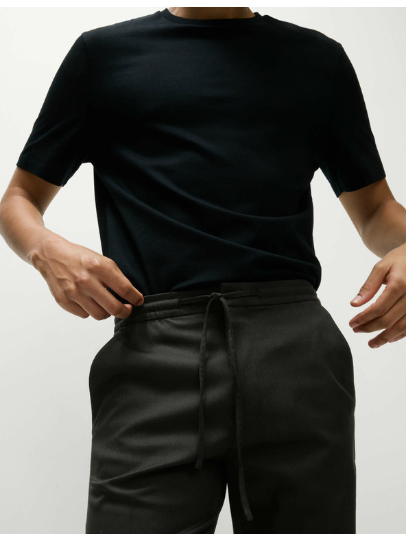 Marks & Spencer Elastične formalne hlače klasičnog kroja Marks & Spencer crna