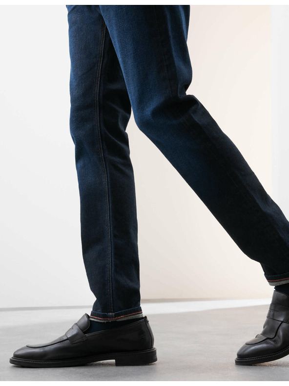 Marks & Spencer Rastezljive traperice u japanskom stilu, uskog kroja Marks & Spencer mornarsko plava