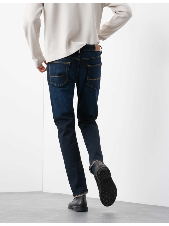 Marks & Spencer Rastezljive traperice u japanskom stilu, uskog kroja Marks & Spencer mornarsko plava