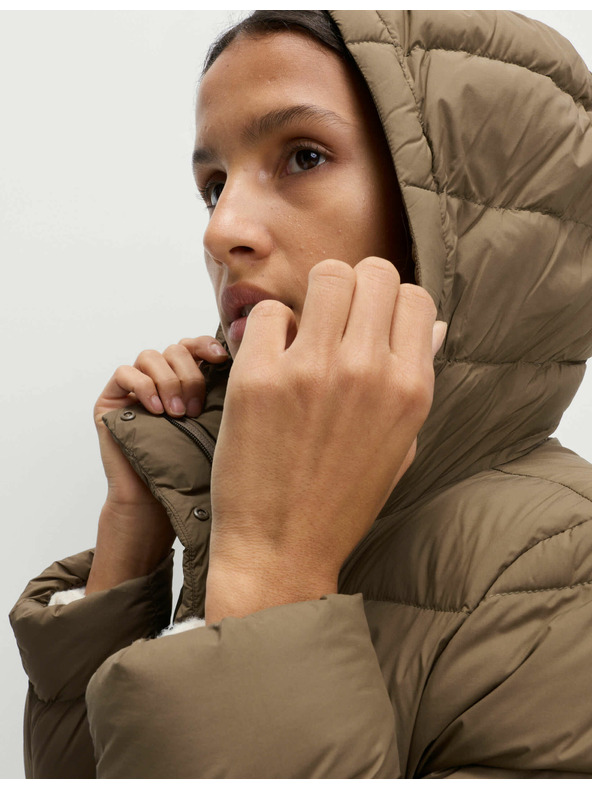 Marks & Spencer Pernata dekica s kapuljačom od perja i mekanih perjnica Marks & Spencer zelena