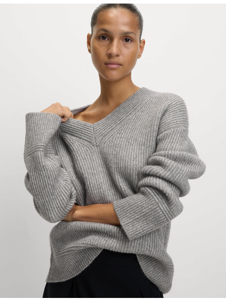 Marks & Spencer Rebrasti pulover s V-izrezom od meke prednje Marks & Spencer siva