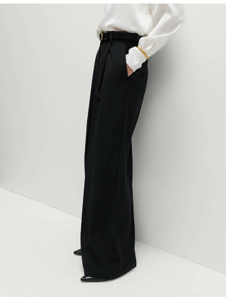 Marks & Spencer Nabrane hlače sa širokim nogavicama Marks & Spencer crna