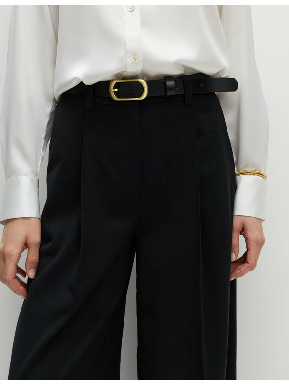 Marks & Spencer Nabrane hlače sa širokim nogavicama Marks & Spencer crna