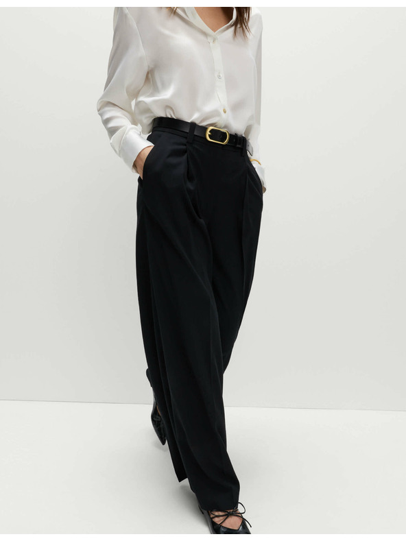 Marks & Spencer Nabrane hlače sa širokim nogavicama Marks & Spencer crna