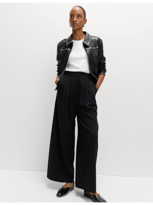 Marks & Spencer Hlače sa naborima i širokim nogavicama Marks & Spencer crna