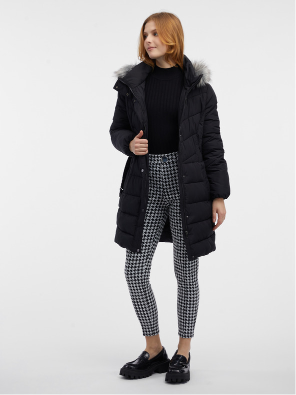 Orsay Crni ženski prošiveni kaput s umjetnim krznom ORSAY