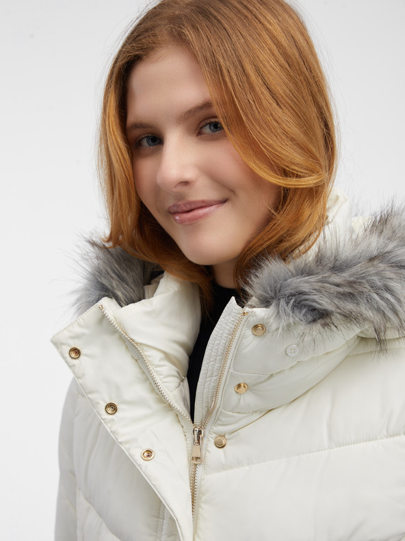 Orsay Krem ženski prošiveni kaput s umjetnim krznom ORSAY