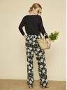 ZOOT.lab Zeleno-crne ženske hlače na cvjetić ZOOT.lab Ena