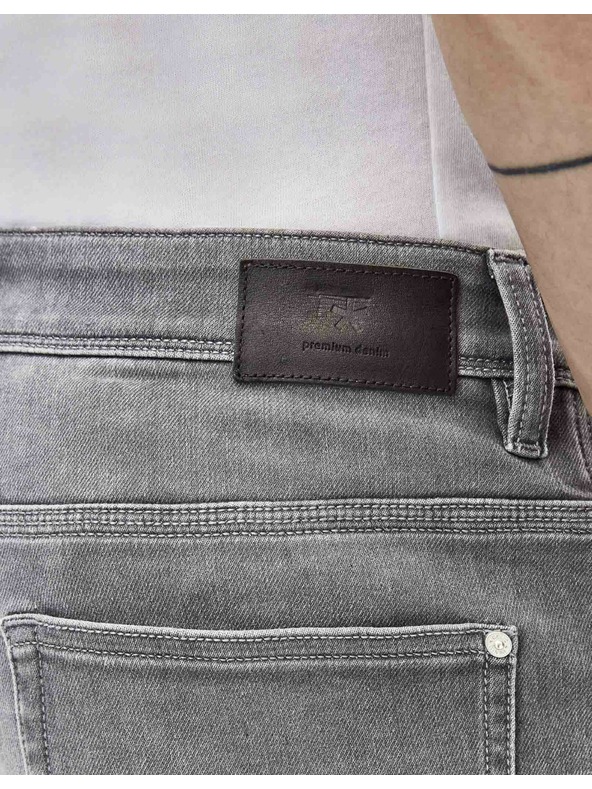 Celio Tokrey Traperice