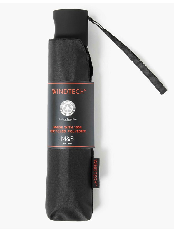 Marks & Spencer Kišobran od recikliranog poliestera s Windtech™ tehnologijom Marks & Spencer crne boje