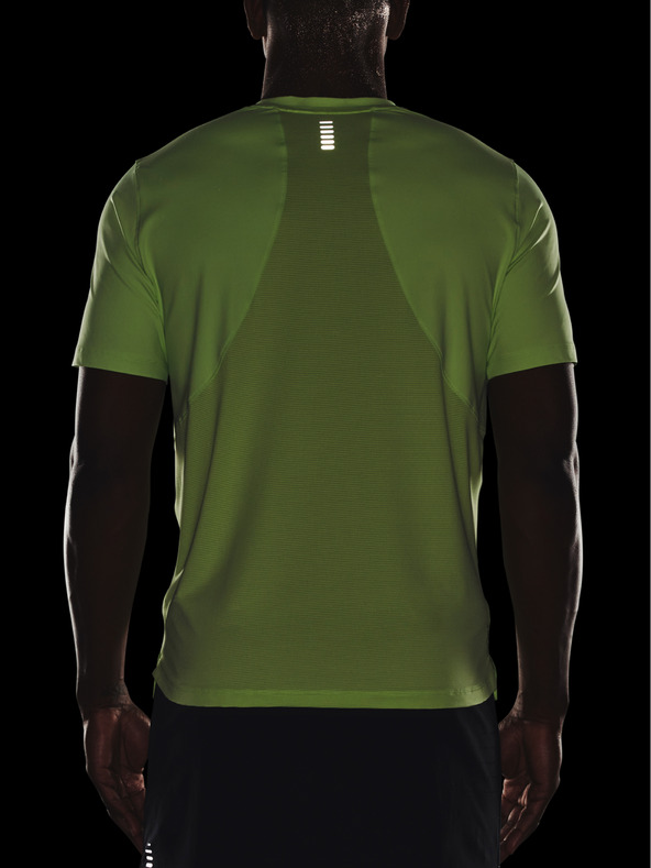 Under Armour Muška majica Under Armour IsoChill Run 200 SS