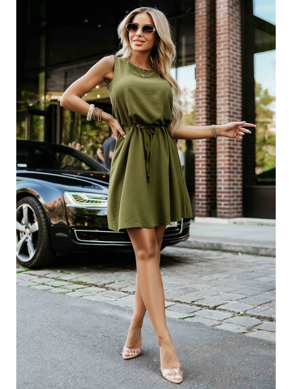 numoco VICTORIA Trapezaste haljine bez rukava s vezom u struku - kaki