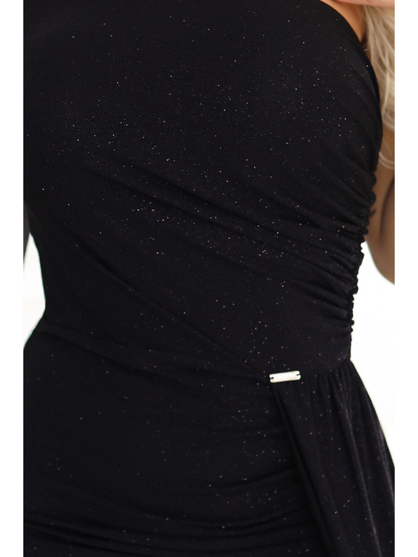 numoco Šljokičaste maxi haljine na jedno rame s asimetričnim rukavima i prorezom - crne