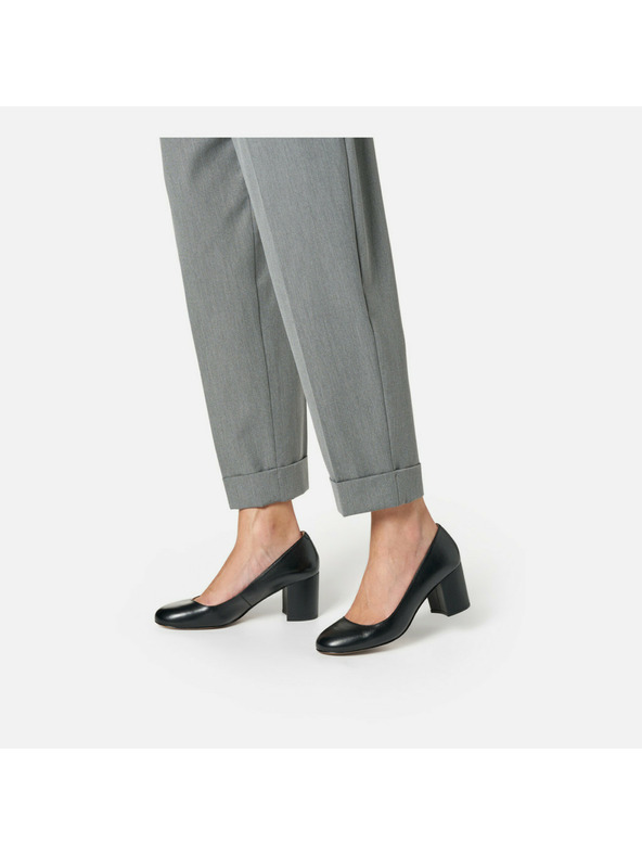 Geox Crne ženske salonke Geox Virnilisa 65