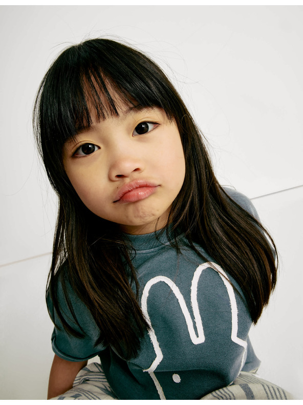 Marks & Spencer Majica Miffy™ s visokim udjelom pamuka (1–8 godina) Marks & Spencer siva