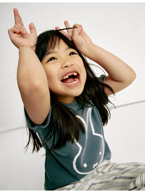 Marks & Spencer Majica Miffy™ s visokim udjelom pamuka (1–8 godina) Marks & Spencer siva