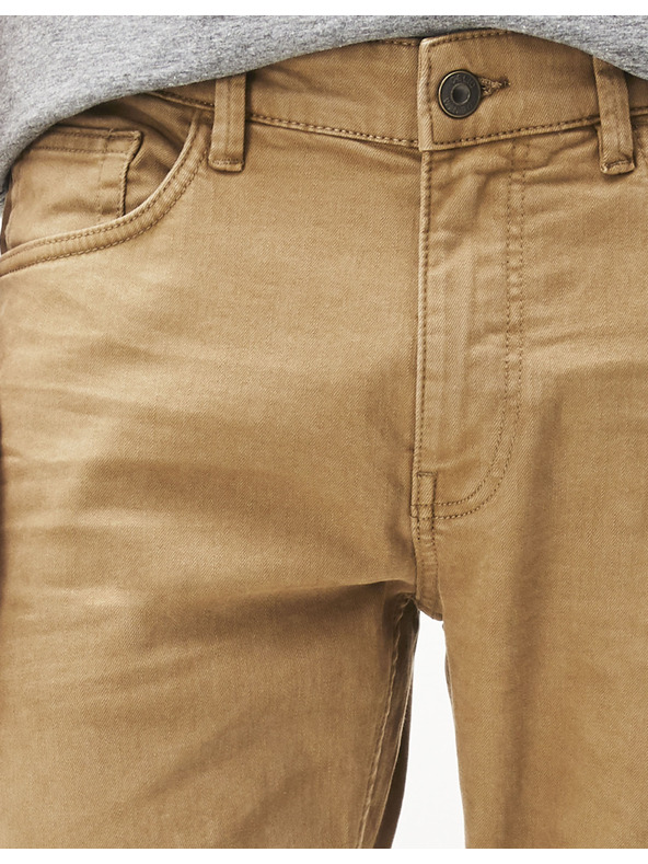 Celio Jopry Traperice