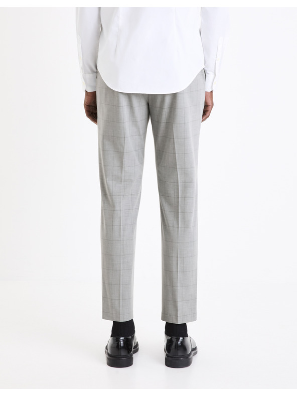 Celio Svijetlo sive muške chino hlače na kockice Celio Gocarreau