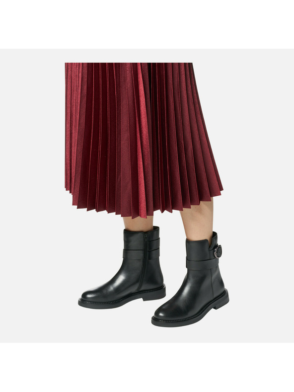 Geox Crne ženske gležnjače Geox Serilda