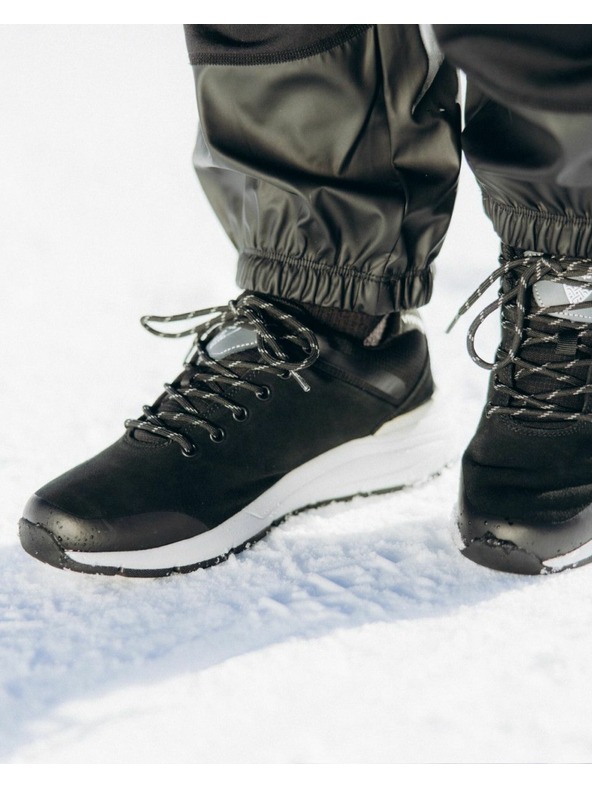 Kilpi Sportske cipele za slobodno vrijeme Kilpi MERAPI LOW WP-U Black