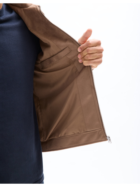 Celio Jakna Mufaster