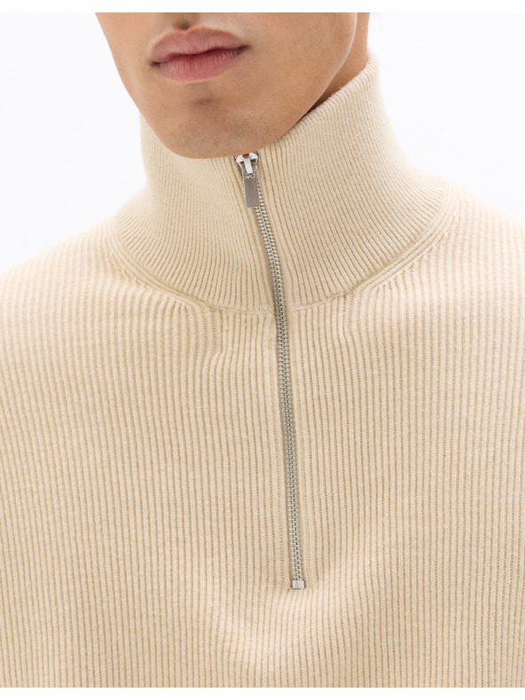 Celio Pulover Newthem sa stojkom