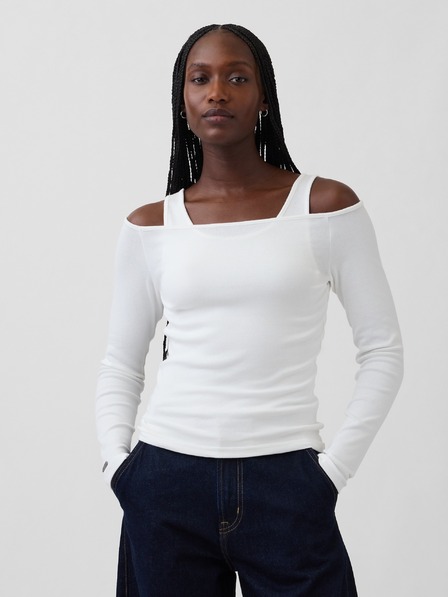 GAP Top s golim ramenima GAP