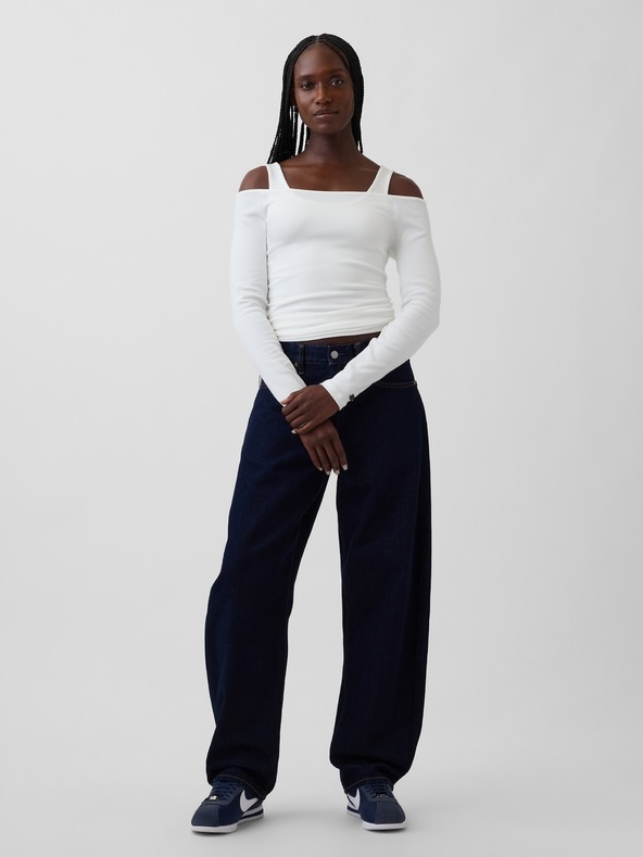 GAP Top s golim ramenima GAP