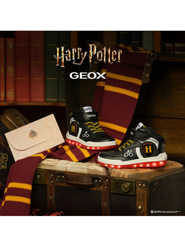 Geox Crne dječačke tenisice Geox Buzzerlight Harry Potter