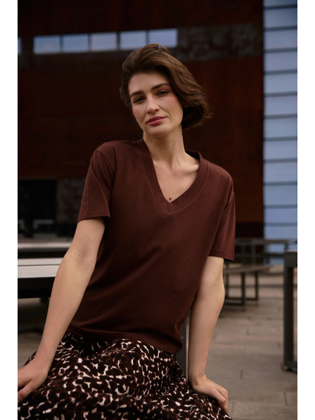 Moodo Smeđi top s V-izrezom Moodo