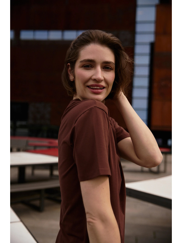 Moodo Smeđi top s V-izrezom Moodo