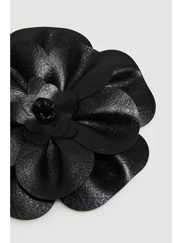 Moodo Zavezani kaiš s cvijetom crni Moodo
