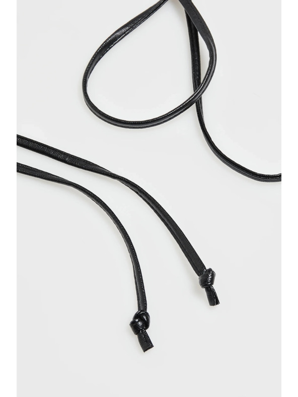 Moodo Zavezani kaiš s cvijetom crni Moodo