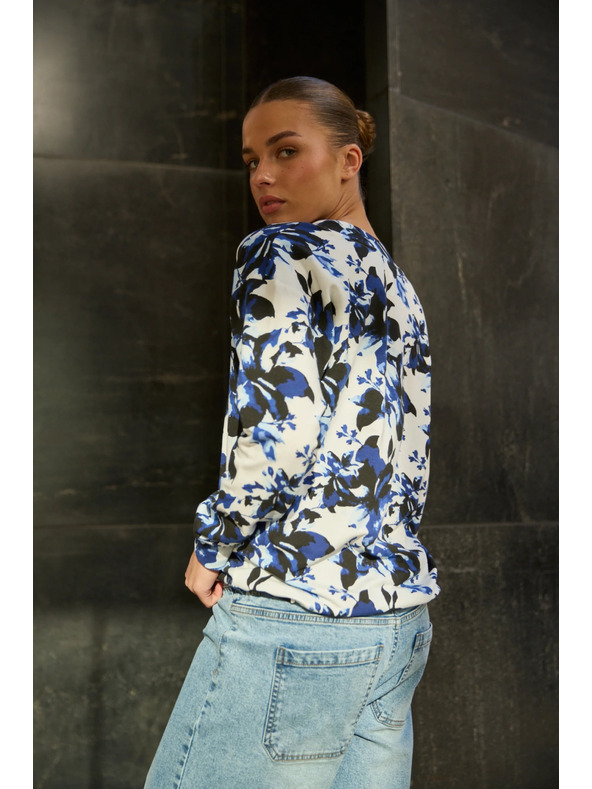 Moodo Cvjetna dukserica s V-izrezom bijela Moodo