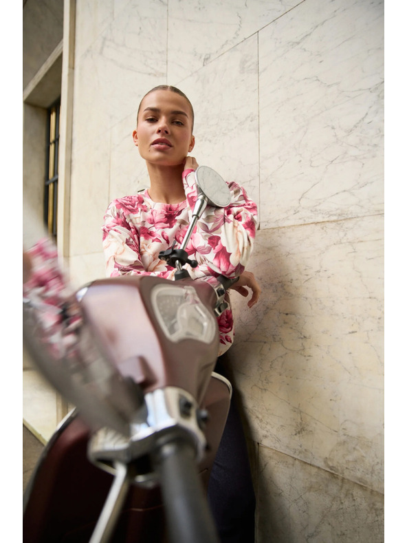 Moodo Cvjetna dukserica ružičasta Moodo