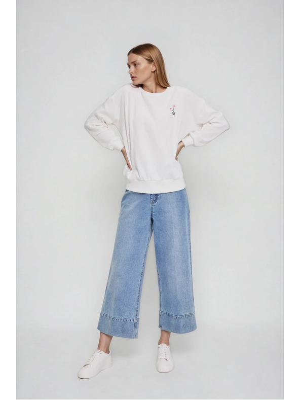 Moodo Bluza s izvezenim cvjetom bijela Moodo