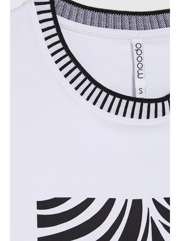 Moodo Bijela majica s printom Moodo