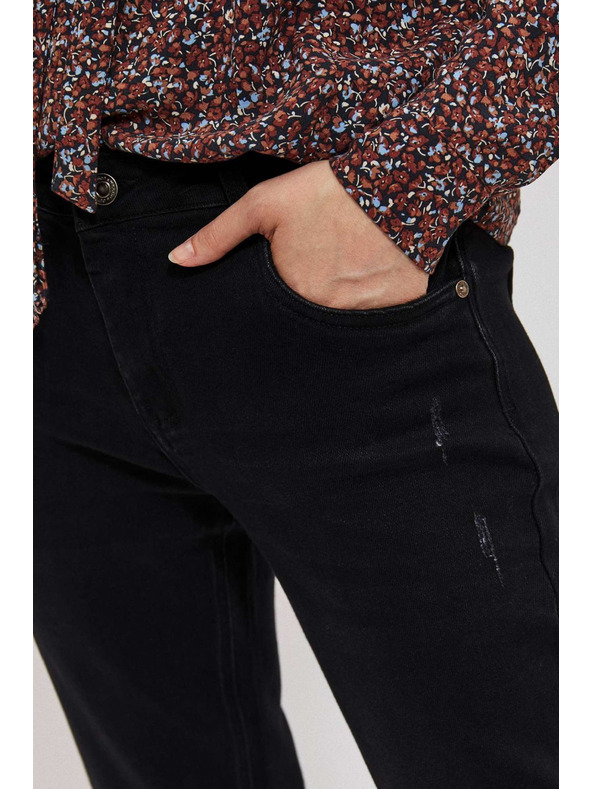 Moodo Crne traperice ravnog kroja Moodo