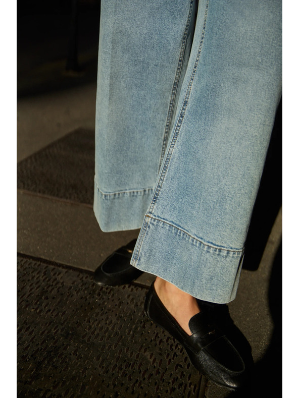 Moodo Traperice širokih nogavica svijetloplava Moodo