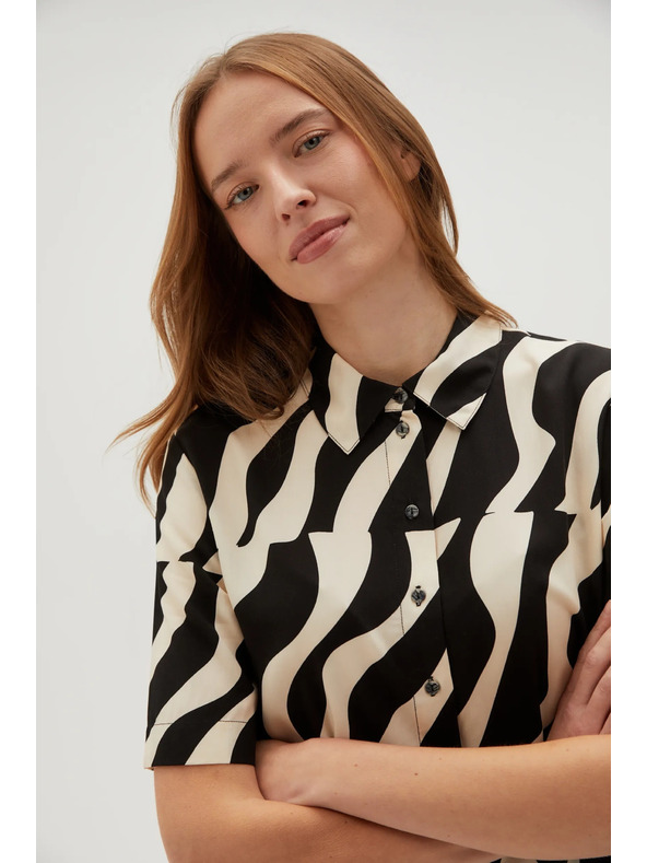 Moodo Viskozna košulja s kratkim rukavima crna Moodo