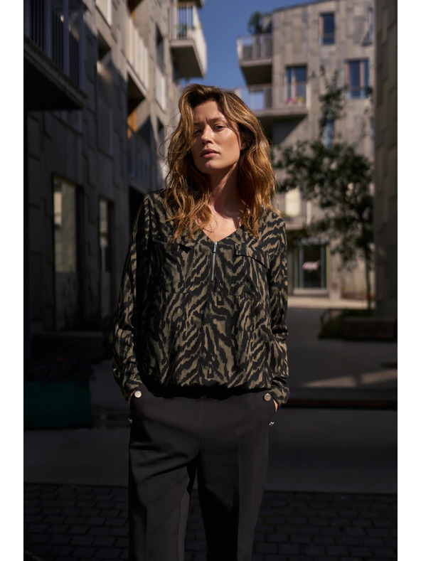 Moodo Maslinasta viskozna košulja Moodo